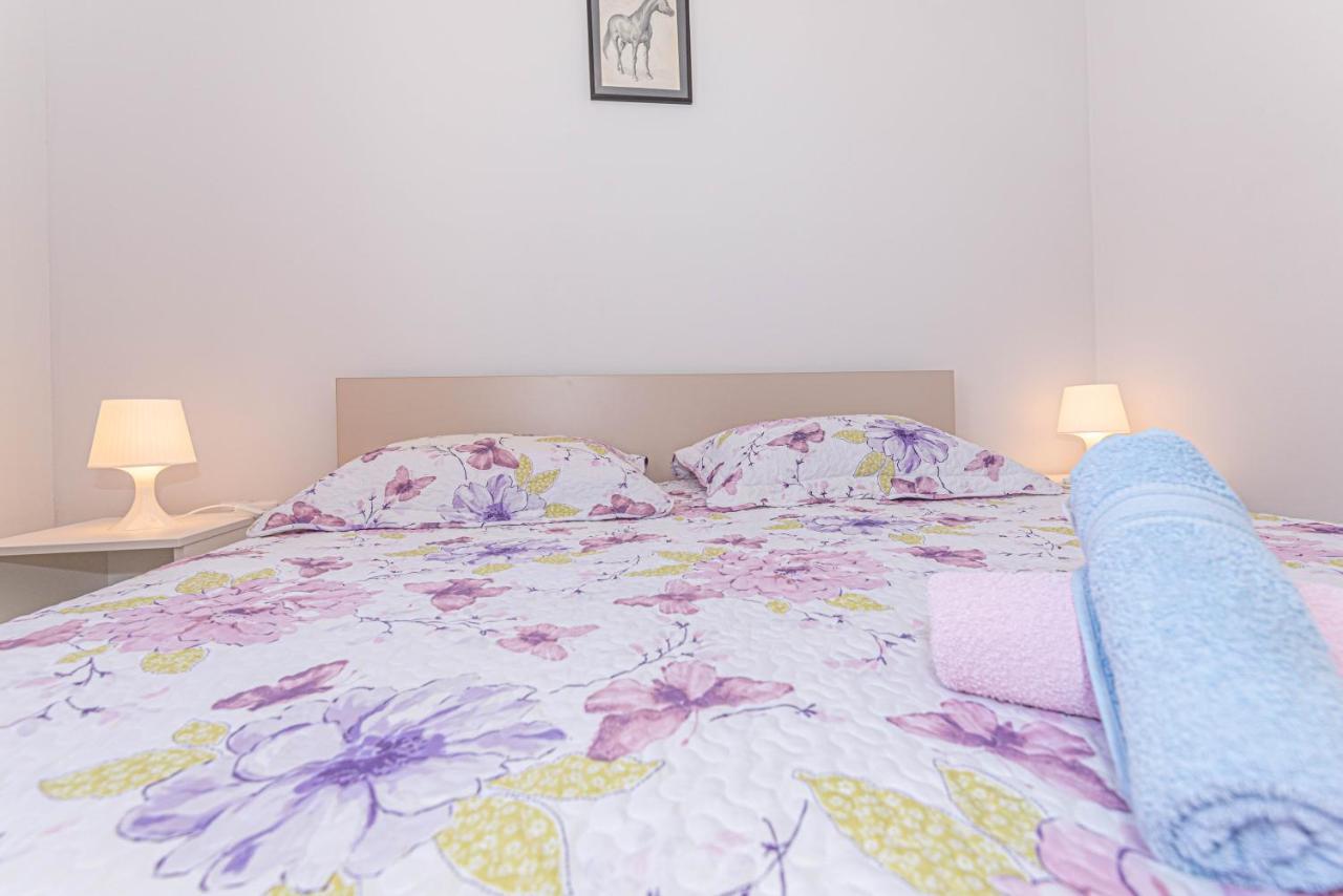 Apartment Milka Zaton  Bagian luar foto